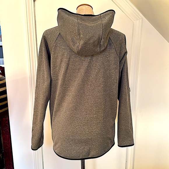 Uniqlo Lined Jacket with Hood! - Picture 3 of 6